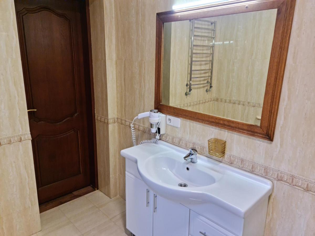 Hotel Villa Sofia ตรุสคาเวตส์ ภายนอก รูปภาพ