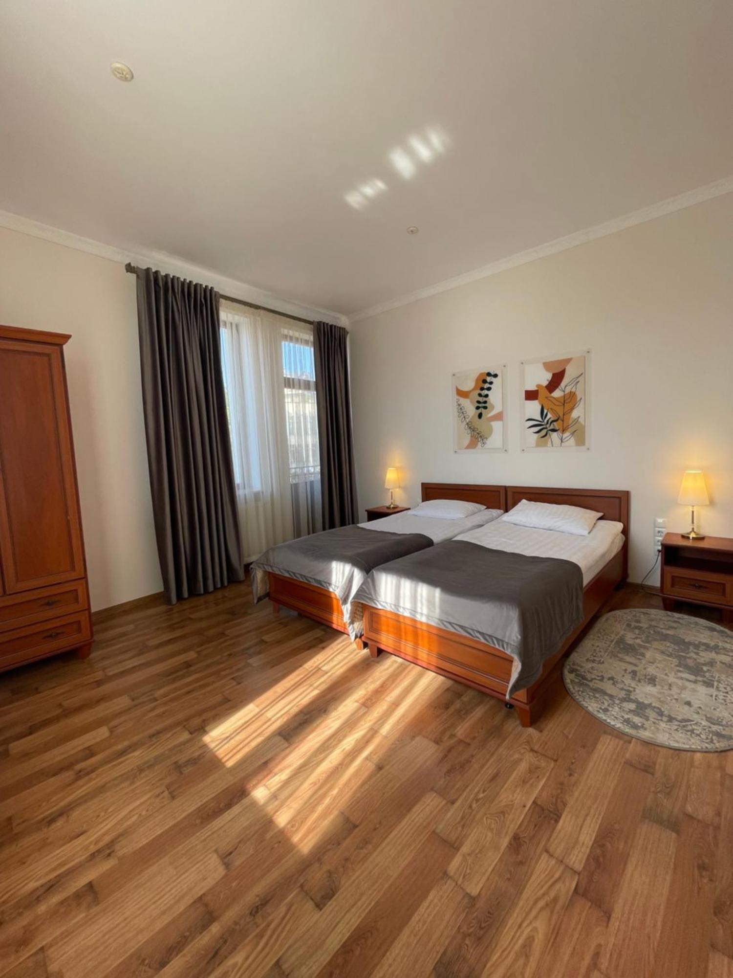Hotel Villa Sofia ตรุสคาเวตส์ ภายนอก รูปภาพ