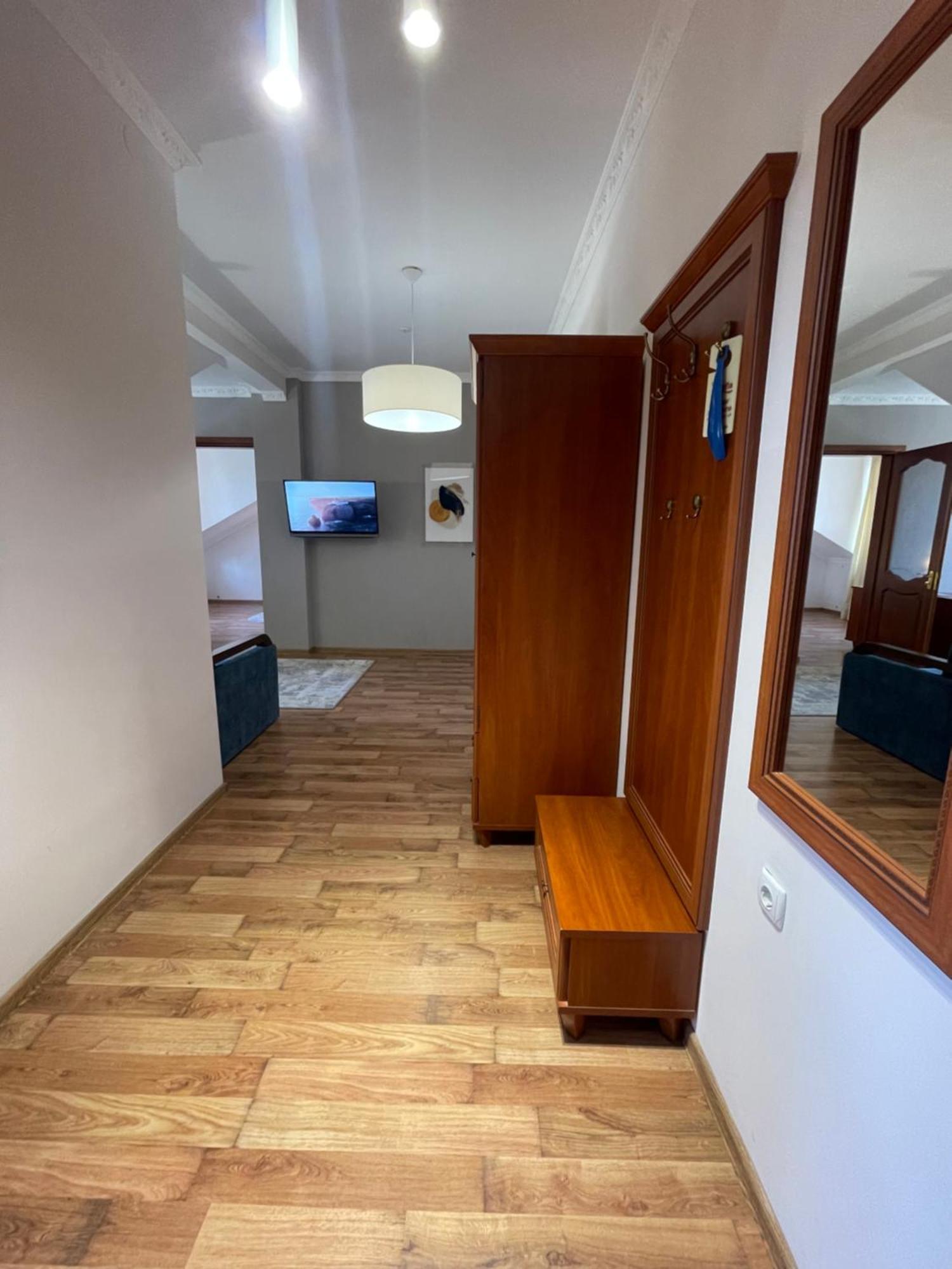 Hotel Villa Sofia ตรุสคาเวตส์ ภายนอก รูปภาพ