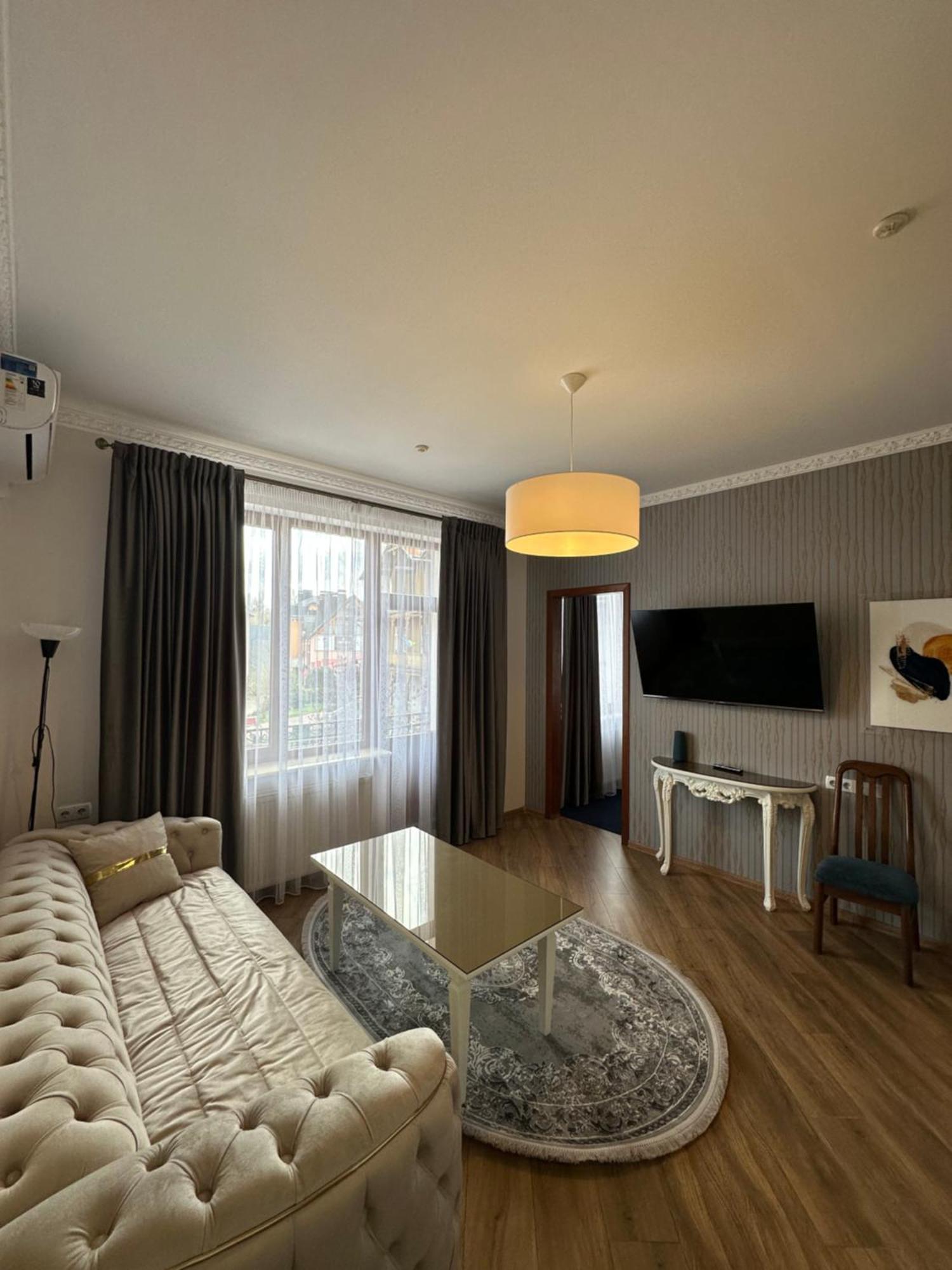 Hotel Villa Sofia ตรุสคาเวตส์ ภายนอก รูปภาพ
