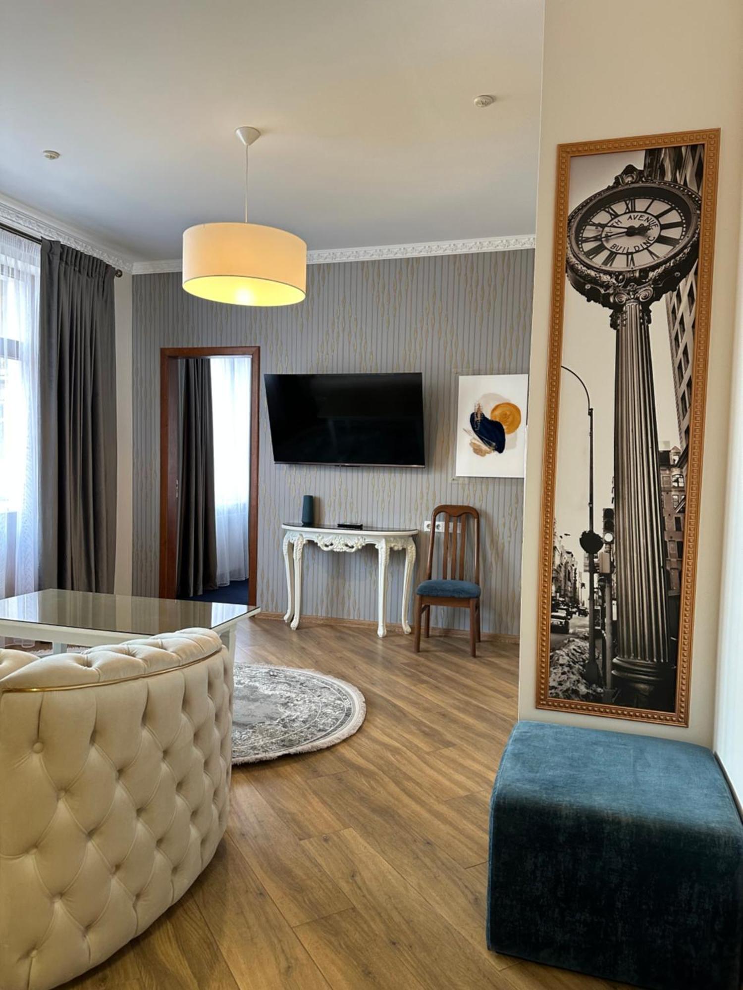 Hotel Villa Sofia ตรุสคาเวตส์ ภายนอก รูปภาพ